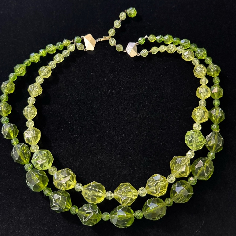 Green Two Tone Vintage Acrylic Necklace